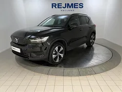 Svart Begagnad 2022 Volvo XC40 Core SUV | 339 500 kr