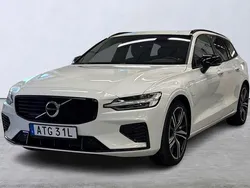Vit Begagnad 2022 Volvo V60 R-Design Kombi | 439 900 kr (Marknadspris)