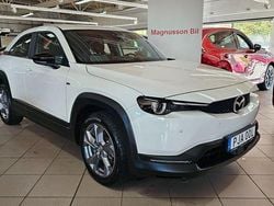 Vit Begagnad 2022 Mazda MX30 Exclusive-Line SUV | 159 000 kr (Marknadspris)