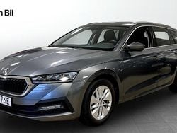 Grå (graphite grey metallic) Begagnad 2022 Skoda Octavia Ambition Kombi | 229 900 kr (Marknadspris)