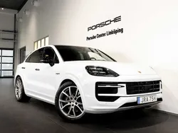 Vit (white) Begagnad 2025 Porsche Cayenne SUV | 1 365 000 kr (Bra pris)