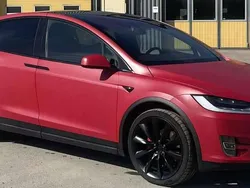 Röd Begagnad 2020 Tesla Model X Performance SUV | 515 000 kr (Superpris)