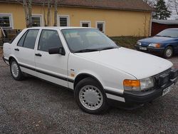 Vit Begagnad 1986 Saab 9000 Halvkombi | 59 900 kr