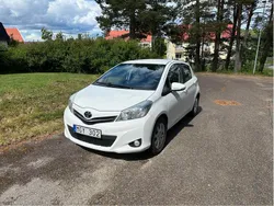 Vit Begagnad 2012 Toyota Yaris Active Halvkombi | 65 000 kr (Marknadspris)