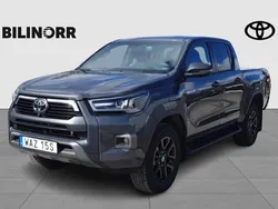 Mörkgrå (grå) Begagnad 2023 Toyota HiLux Pickup | 569 900 kr (Marknadspris)