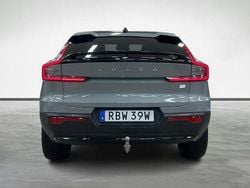 Grå Begagnad 2024 Volvo EC40 Core SUV | 409 900 kr (Lite dyr)