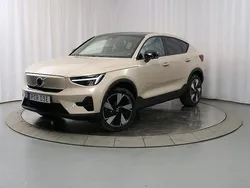 Ljusbrun (sand dune metallic) Begagnad 2025 Volvo EC40 Core SUV | 459 900 kr (Dyr)