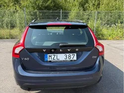 Blå Begagnad 2013 Volvo V60 Momentum Kombi | 59 999 kr (Bra pris)