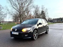 Svart Begagnad 2011 VW Golf VI R-line Halvkombi | 70 000 kr (Lite dyr)