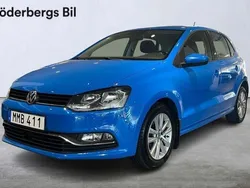 Blå Begagnad 2016 VW Polo Comfortline Halvkombi | 99 900 kr (Marknadspris)