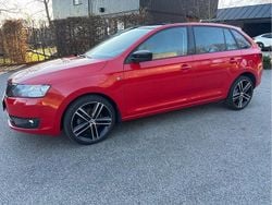 Röd Begagnad 2014 Skoda Rapid Style Halvkombi | 105 000 kr (Marknadspris)