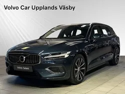 Blå Begagnad 2024 Volvo V60 Plus Kombi | 499 900 kr (Marknadspris)