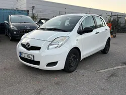 Vit Begagnad 2009 Toyota Yaris Halvkombi | 44 000 kr (Marknadspris)