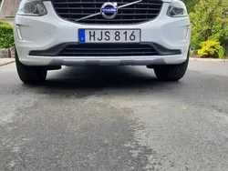 Vit Begagnad 2017 Volvo XC60 Kinetic SUV | 159 000 kr (Superpris)