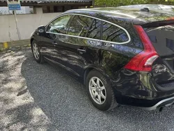 Svart Begagnad 2012 Volvo V60 R-Design Kombi | 87 000 kr (Marknadspris)