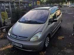 Brun Begagnad 2003 Citroën Xsara Picasso Minibuss | 25 000 kr (Bra pris)