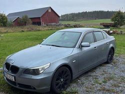 Grå Begagnad 2004 BMW 520 Sedan | 30 000 kr (Marknadspris)