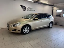Ljusbrun Begagnad 2011 Volvo V60 Momentum Kombi | 84 000 kr (Bra pris)