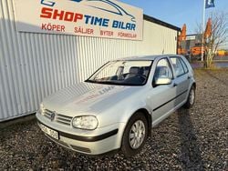 Grå Begagnad 2000 VW Golf IV Halvkombi | 39 900 kr (Marknadspris)
