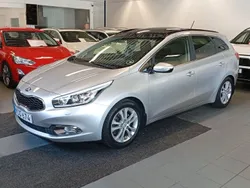 Ljusgrå Begagnad 2014 Kia Ceed Sportswagon Kombi | 129 800 kr (Lite dyr)