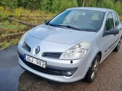 Grå Begagnad 2007 Renault Clio R.S. Halvkombi | 16 500 kr (Bra pris)