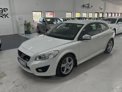 Vit Begagnad 2012 Volvo C30 R-Design Halvkombi | 69 900 kr (Marknadspris)