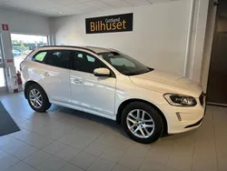Vit Begagnad 2017 Volvo XC60 Momentum SUV | 149 800 kr (Lite dyr)