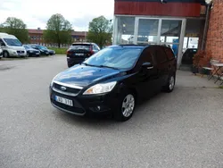 Svart Begagnad 2010 Ford Focus Platinum Kombi | 49 000 kr (Marknadspris)