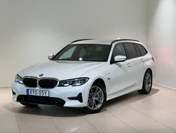 Vit Begagnad 2022 BMW 330e Kombi | 339 000 kr (Bra pris)