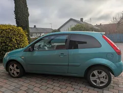 Grön Begagnad 2007 Ford Fiesta Halvkombi | 20 000 kr (Marknadspris)
