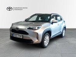 Silver Begagnad 2024 Toyota Yaris Cross Active SUV | 284 900 kr (Marknadspris)
