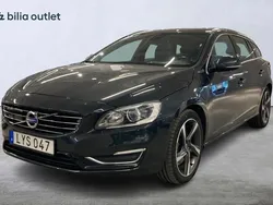 Grå Begagnad 2014 Volvo V60 Kombi | 119 900 kr (Superpris)