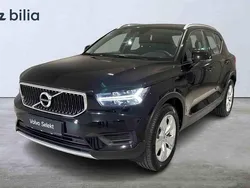 Svart Begagnad 2022 Volvo XC40 SUV | 309 000 kr
