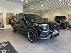 Svart Begagnad 2022 Ford Explorer ST-Line SUV | 569 900 kr (Marknadspris)