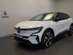 Vit Begagnad 2022 Renault Mégane Techno Halvkombi | 319 500 kr (Marknadspris)