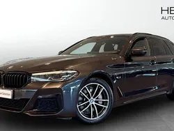 Grå (grey) Begagnad 2022 BMW 530e M Sport Kombi | 448 700 kr (Lite dyr)