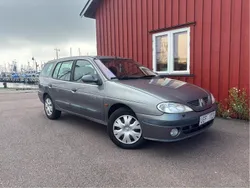Grå Begagnad 2003 Renault Mégane GrandTour Authentique Kombi | 14 000 kr (Dyr)