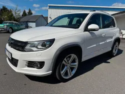 Vit Begagnad 2013 VW Tiguan R-line SUV | 129 800 kr (Marknadspris)