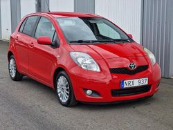 Röd Begagnad 2009 Toyota Yaris Halvkombi | 32 000 kr (Marknadspris)