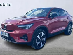 Röd Begagnad 2023 Volvo EC40 Plus SUV | 439 900 kr (Marknadspris)