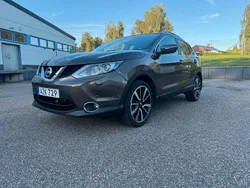 Brun Begagnad 2013 Nissan Qashqai SUV | 75 000 kr (Marknadspris)