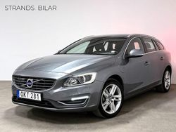 Grå Begagnad 2016 Volvo V60 Summum Kombi | 214 900 kr (Marknadspris)