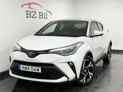 Vit Begagnad 2022 Toyota C-HR Edition SUV | 259 900 kr (Marknadspris)