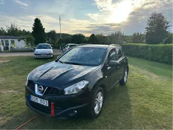 Svart Begagnad 2010 Nissan Qashqai SUV | 49 500 kr (Marknadspris)