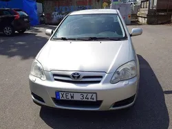 Silver Begagnad 2005 Toyota Corolla Halvkombi | 28 500 kr (Bra pris)