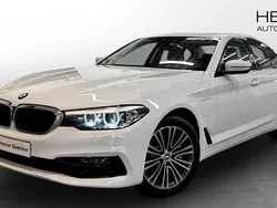 Vit (white) Begagnad 2019 BMW 530e Sport Line Sedan | 318 700 kr (Bra pris)