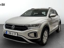 Grå Begagnad 2022 VW T-Roc Life SUV | 239 900 kr (Marknadspris)