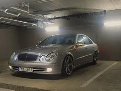 Silver Begagnad 2003 Mercedes E270 Avantgarde Sedan | 39 000 kr