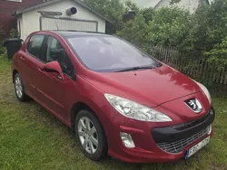 Röd Begagnad 2010 Peugeot 308 Halvkombi | 34 000 kr (Marknadspris)