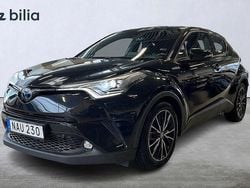 Svart Begagnad 2018 Toyota C-HR Executive SUV | 244 900 kr (Marknadspris)